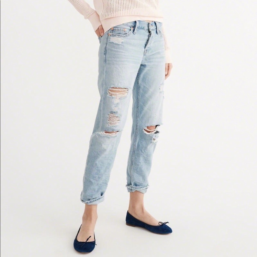 Abercrombie & Fitch Ripped Boyfriend Jeans
